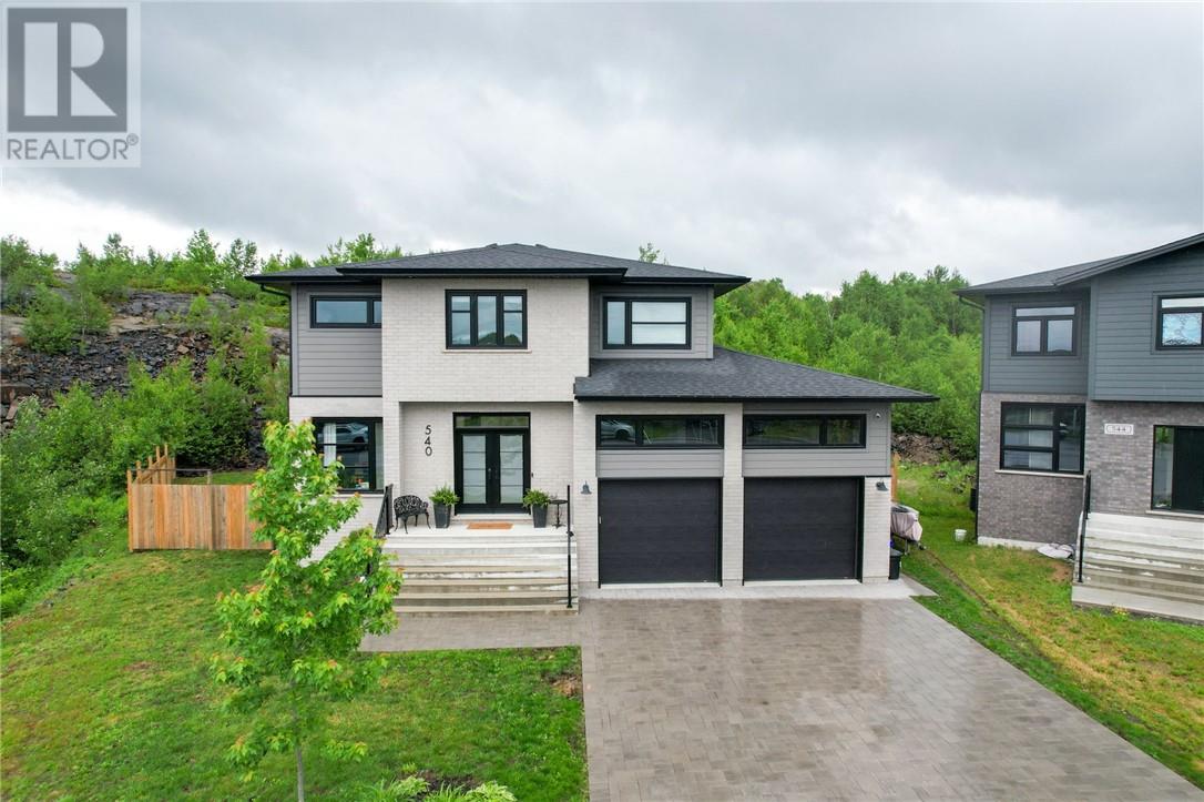 540 Bonaventure, Sudbury, Ontario  P3A 0B4 - Photo 1 - 2128680