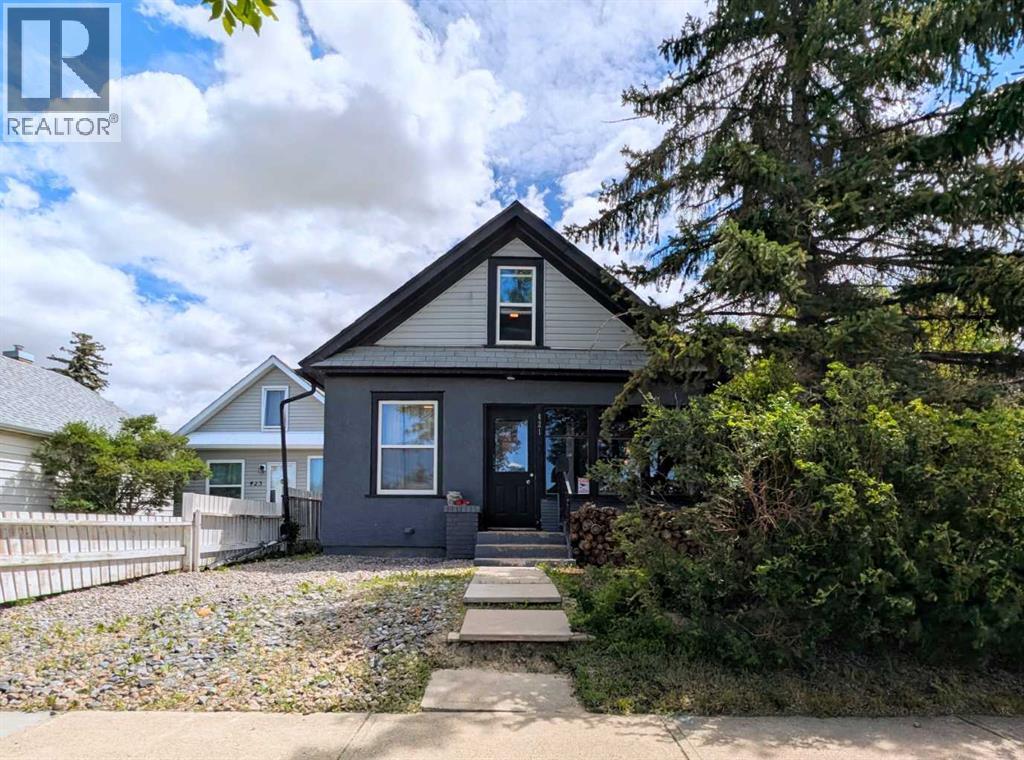 421 12 Street N, Lethbridge, Alberta T1H 2G6 - Photo 2 - A2318974