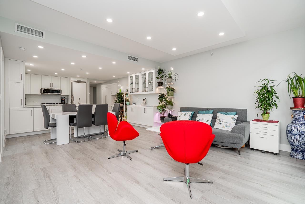 203 15152 Russell Avenue, White Rock, British Columbia  V4B 0A3 - Photo 17 - R3137773
