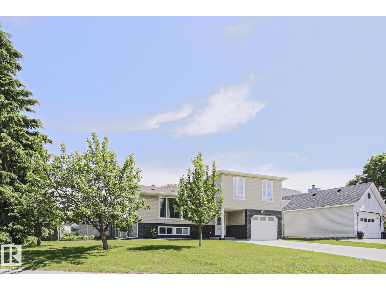 4 Goebel Cl, Spruce Grove, Alberta  T7X 2A2 - Photo 3 - E4494664