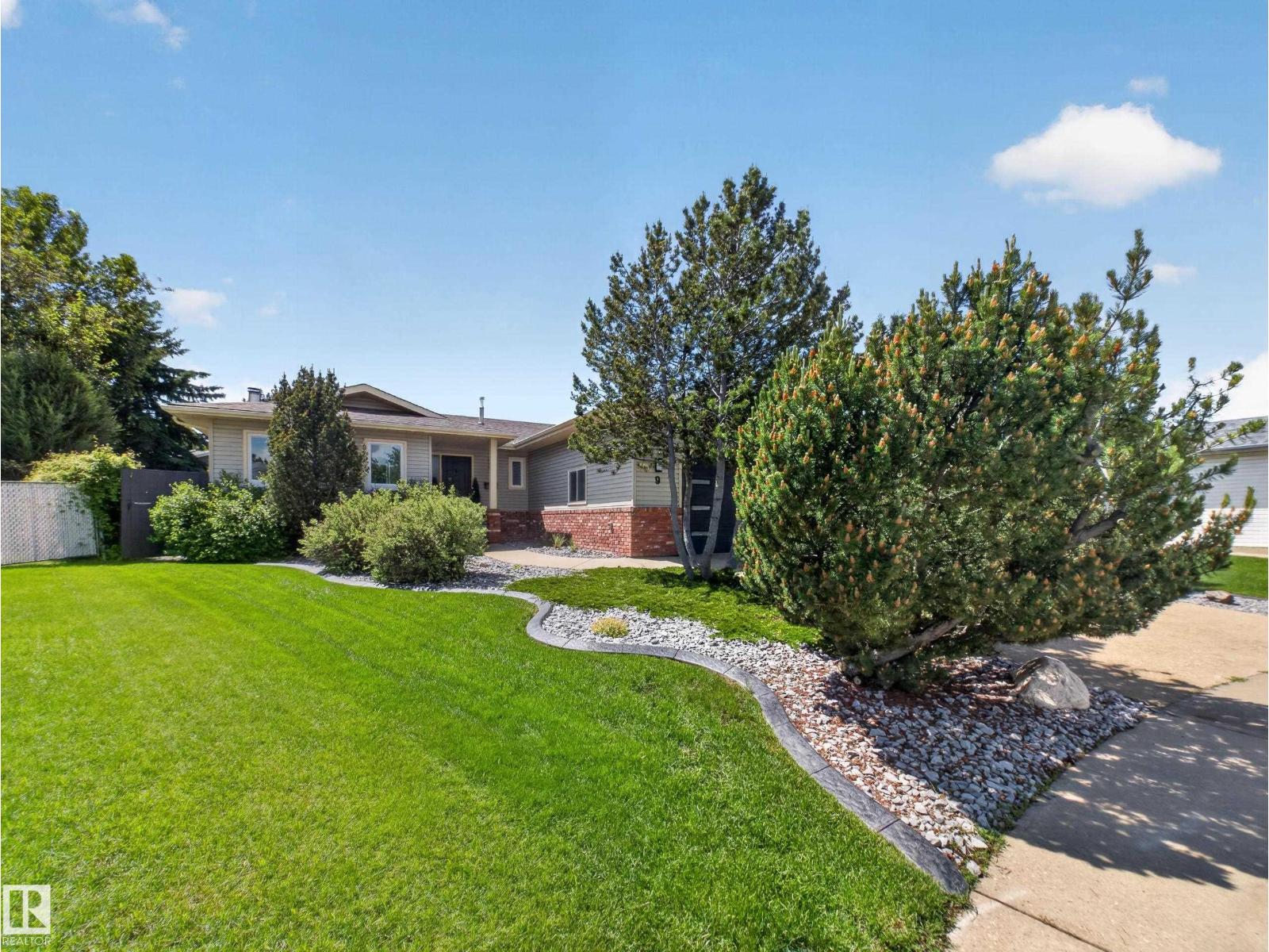 9 COACHMAN PL, Sherwood Park, Alberta