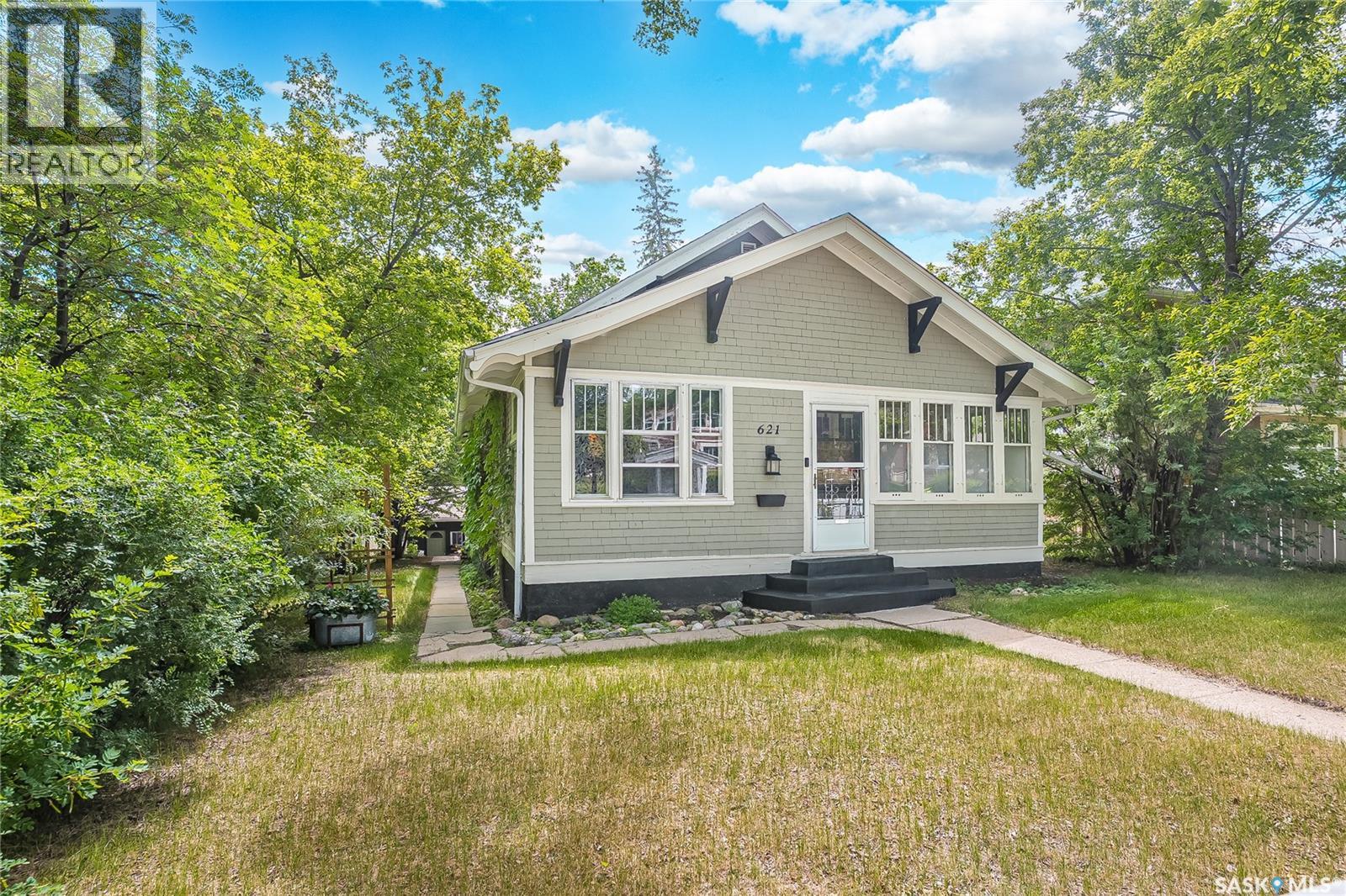 621 Bedford Road, Saskatoon, Saskatchewan  S7L 0E9 - Photo 1 - SK040024