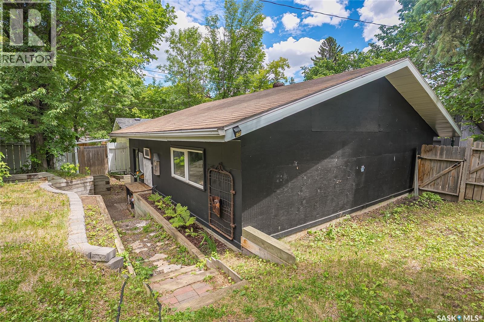 621 Bedford Road, Saskatoon, Saskatchewan  S7L 0E9 - Photo 46 - SK040024