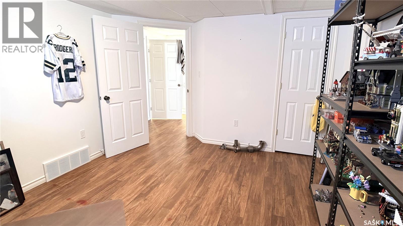 304 Archibald Street, Midale, Saskatchewan  S0C 1S0 - Photo 30 - SK039757