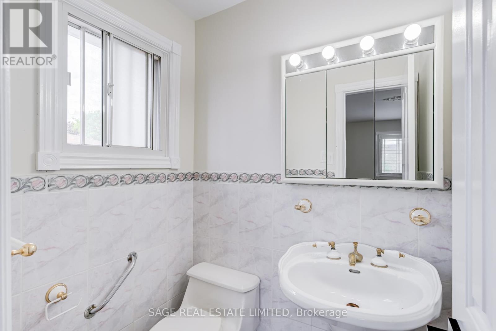 40 Beamsville Drive, Toronto, Ontario  M1T 3S2 - Photo 17 - E13467558