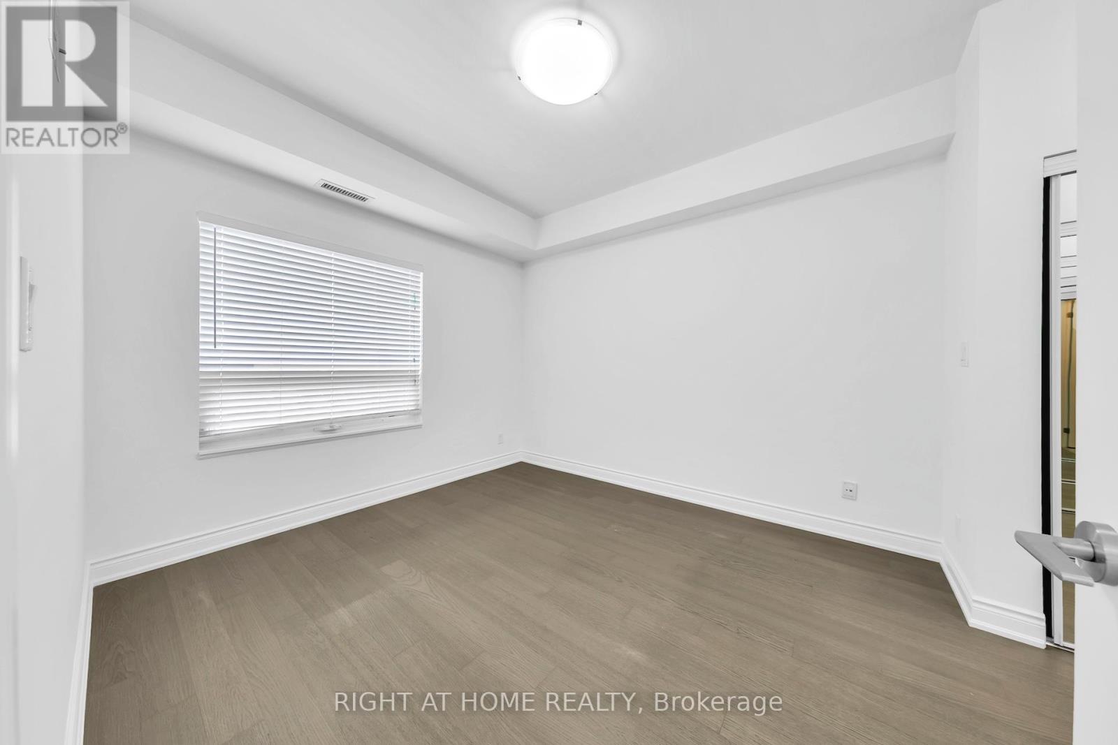 316 - 86 Woodbridge Avenue, Vaughan, Ontario  L4L 0E4 - Photo 8 - N13467628