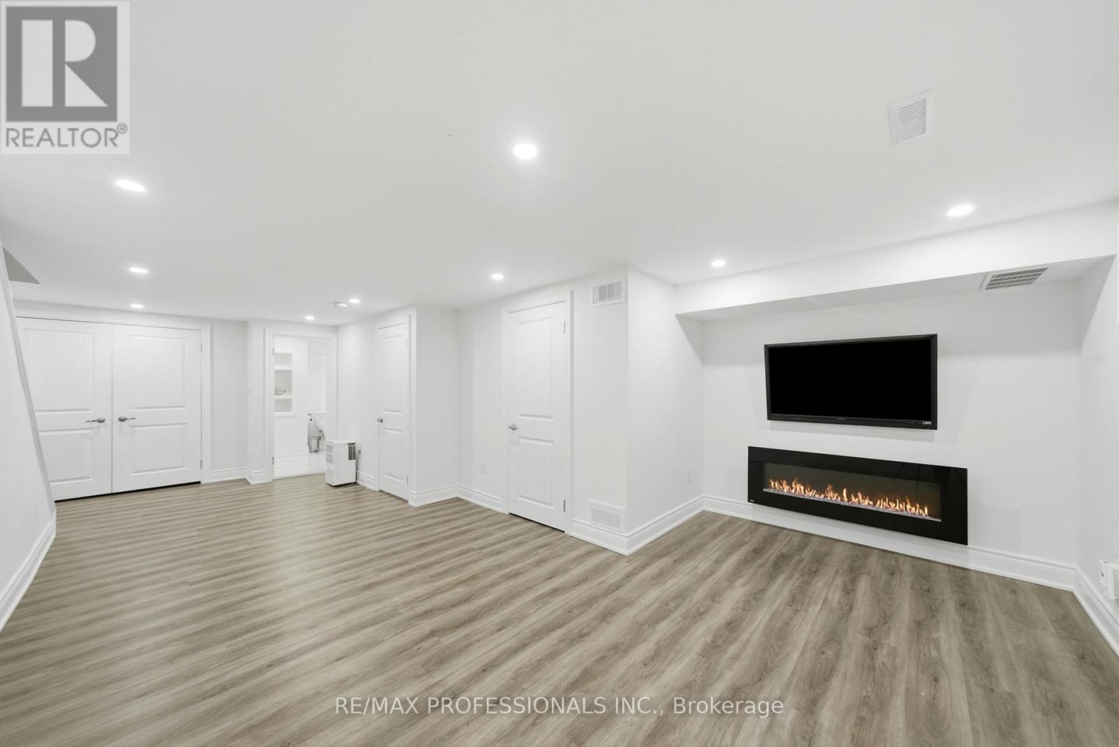 6 - 141 Ripley Court, Oakville, Ontario  L6H 1H2 - Photo 14 - W13467542