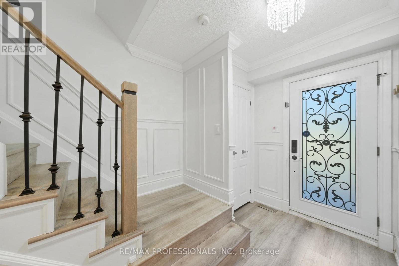 6 - 141 Ripley Court, Oakville, Ontario  L6H 1H2 - Photo 7 - W13467542