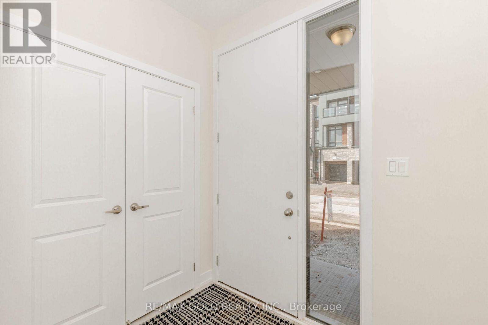 3118 Perkins Way N, Oakville, Ontario  L6H 7Z5 - Photo 4 - W13467546