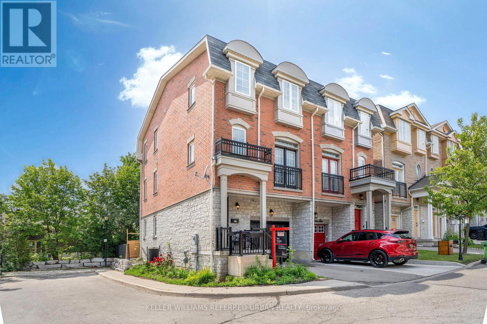 34 Lambrinos Lane, Toronto, Ontario  M3N 0A1 - Photo 1 - W13467606