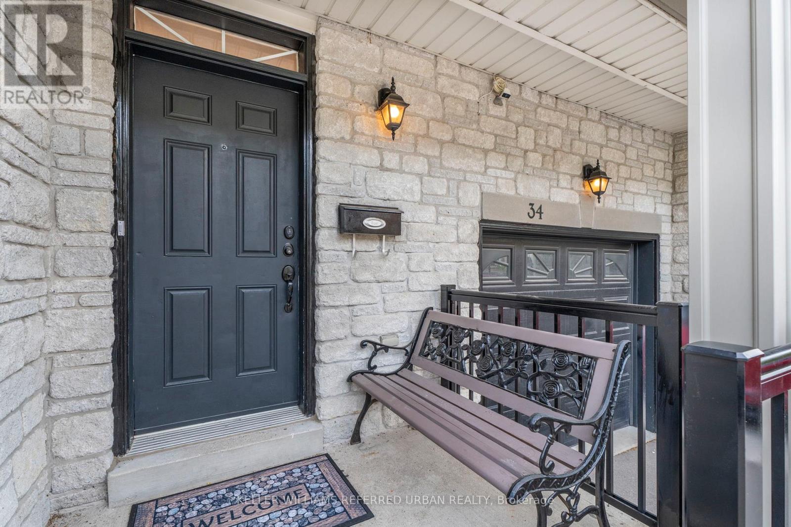 34 Lambrinos Lane, Toronto, Ontario  M3N 0A1 - Photo 3 - W13467606