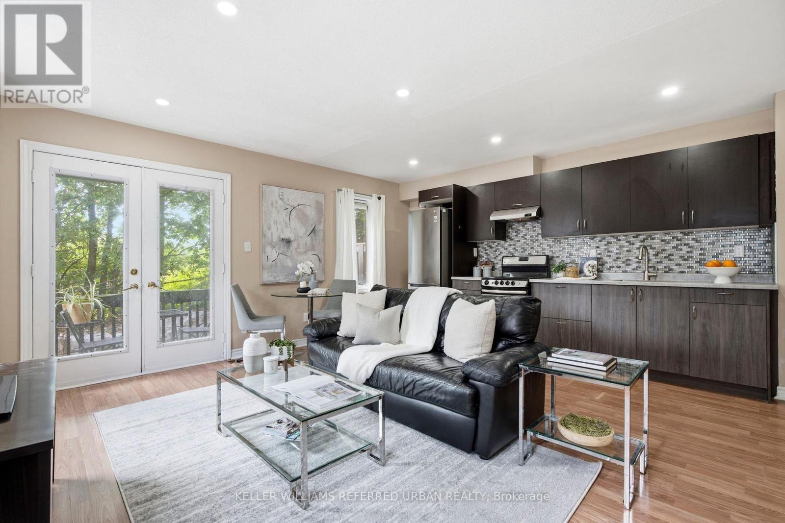 34 Lambrinos Lane, Toronto, Ontario  M3N 0A1 - Photo 4 - W13467606