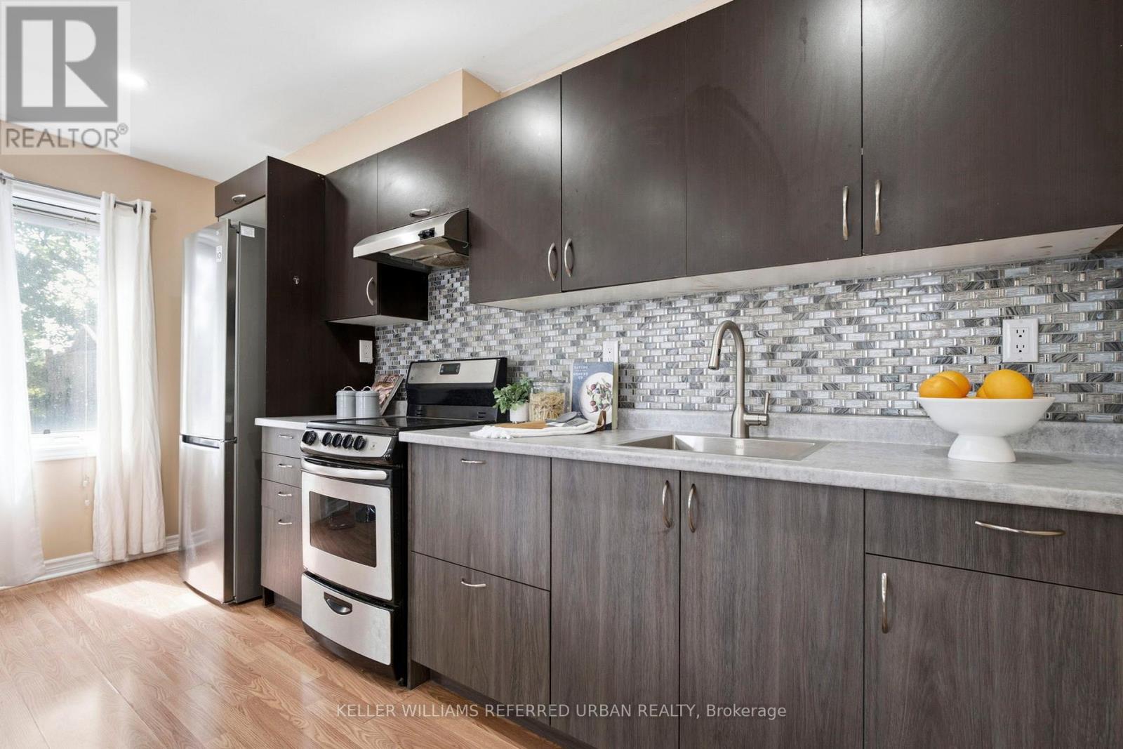 34 Lambrinos Lane, Toronto, Ontario  M3N 0A1 - Photo 6 - W13467606