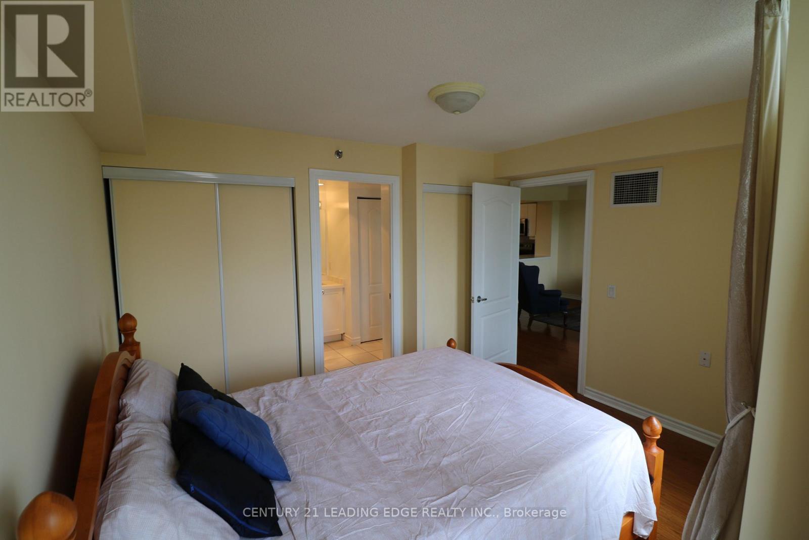 305 - 4640 Kimbermount Avenue, Mississauga, Ontario  L5M 5W6 - Photo 11 - W13467638