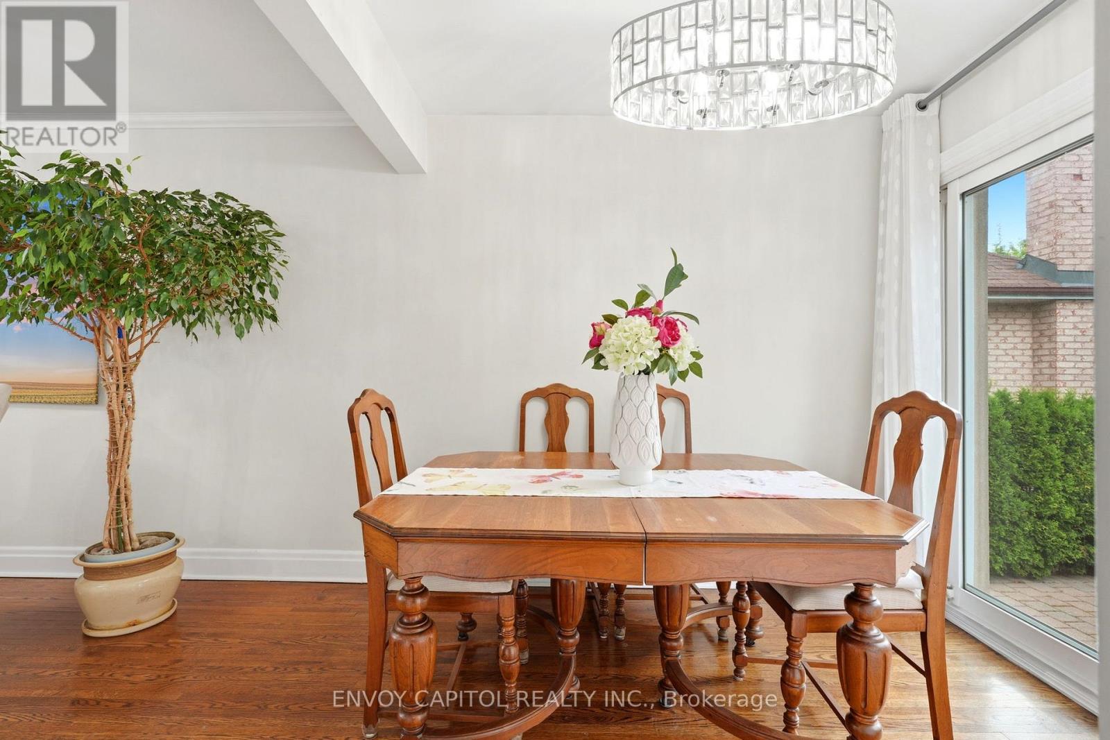 26 Deevale Road, Toronto, Ontario  M3M 1Z3 - Photo 10 - W13467680