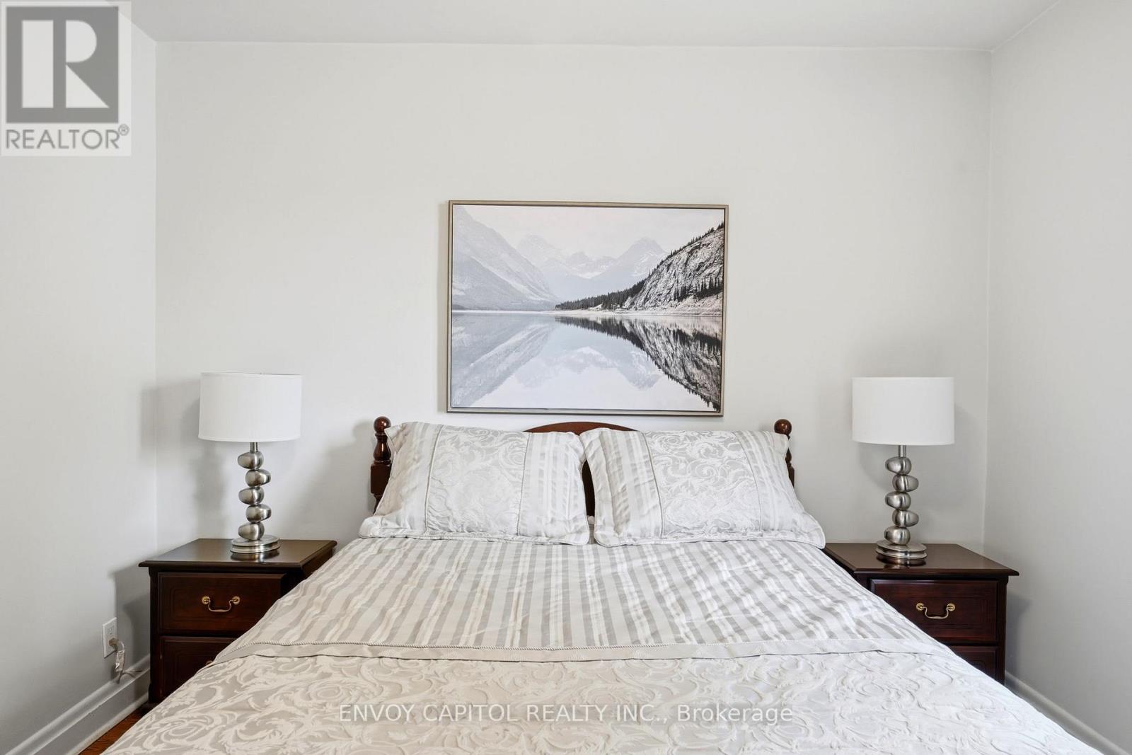 26 Deevale Road, Toronto, Ontario  M3M 1Z3 - Photo 17 - W13467680