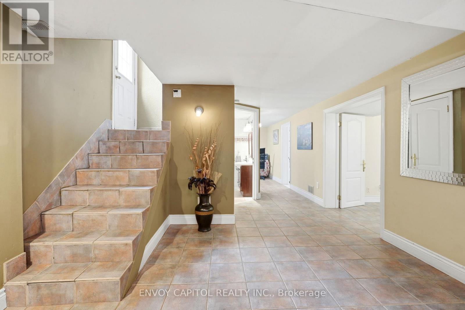 26 Deevale Road, Toronto, Ontario  M3M 1Z3 - Photo 22 - W13467680