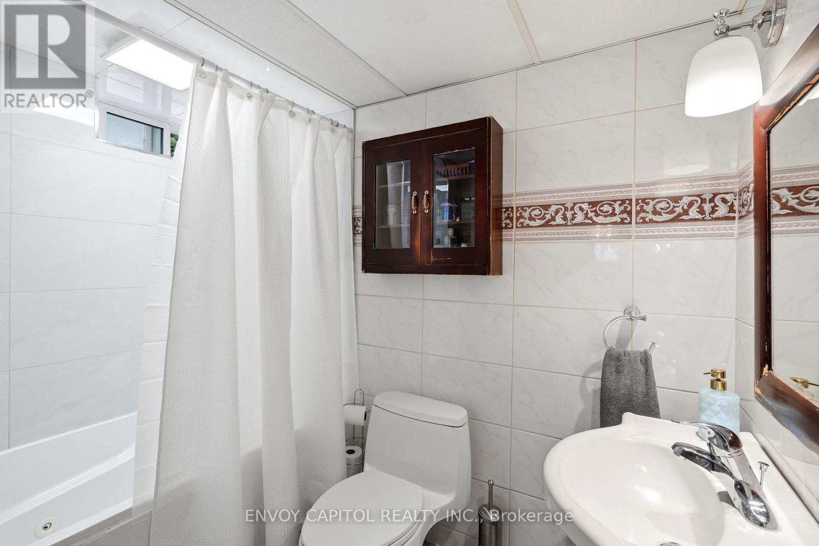 26 Deevale Road, Toronto, Ontario  M3M 1Z3 - Photo 29 - W13467680