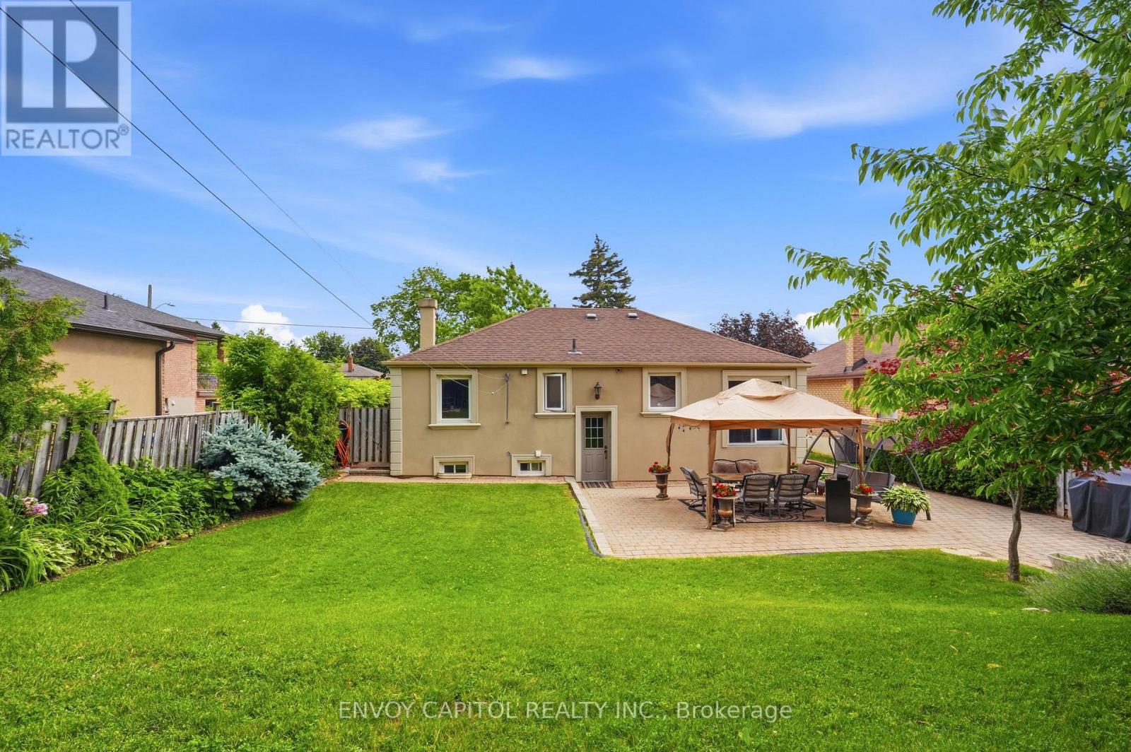 26 Deevale Road, Toronto, Ontario  M3M 1Z3 - Photo 33 - W13467680