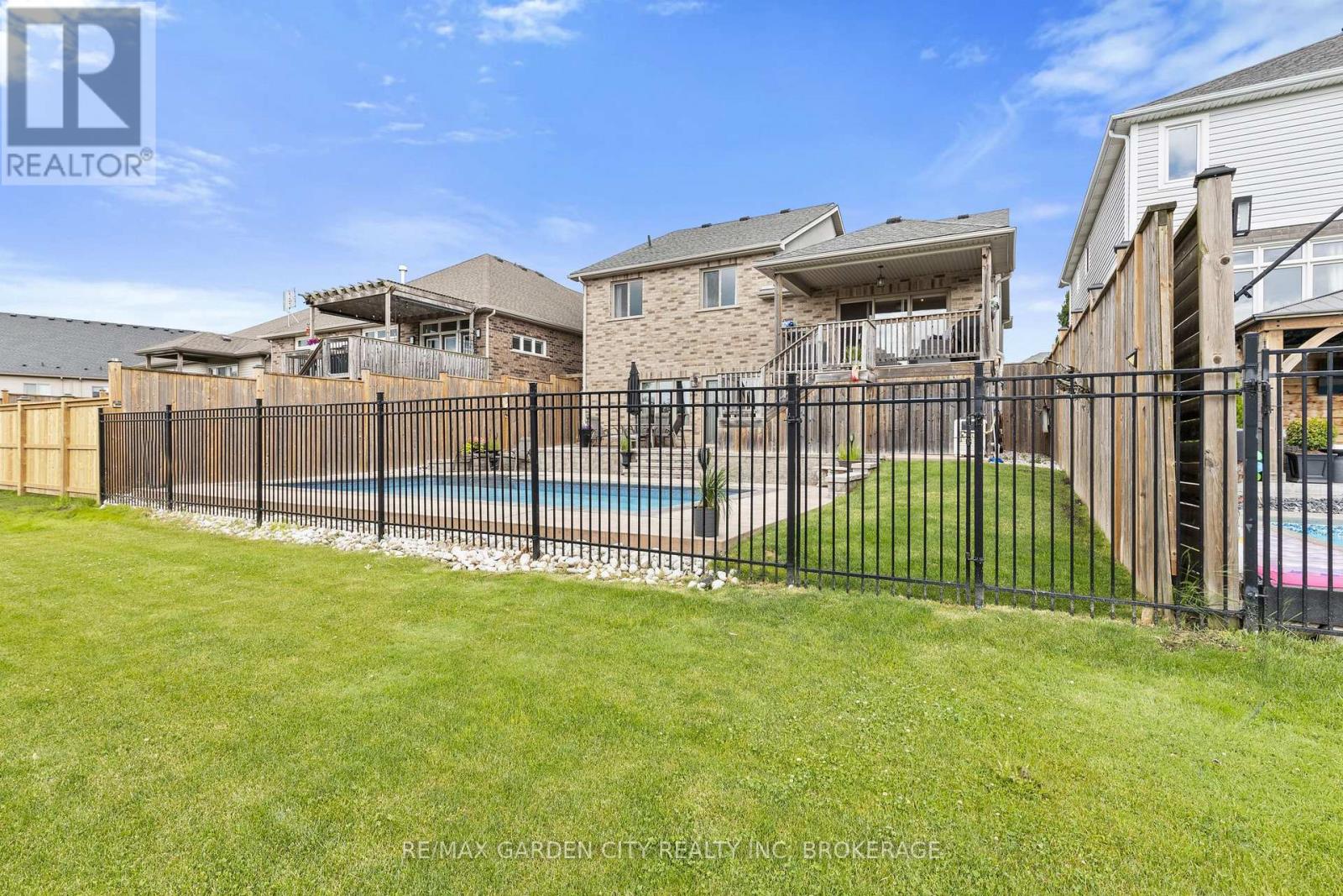 9458 Hendershot Boulevard, Niagara Falls, Ontario  L2H 0G1 - Photo 34 - X13467844