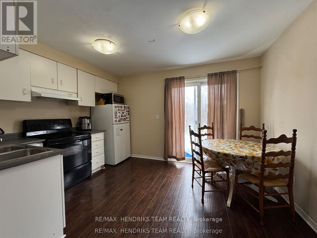 308 Oakdale Avenue, St. Catharines, Ontario L2P 2T5 - Photo 2 - X13467850