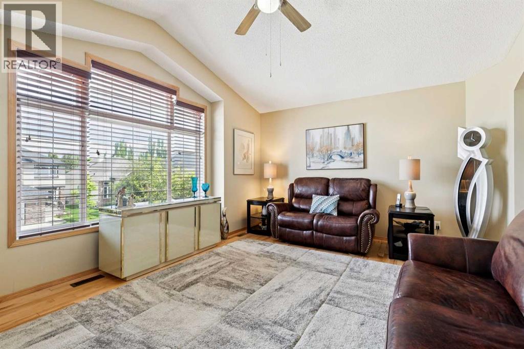202 Crystal Green Place, Okotoks, Alberta  T1S 2N4 - Photo 32 - A2320307