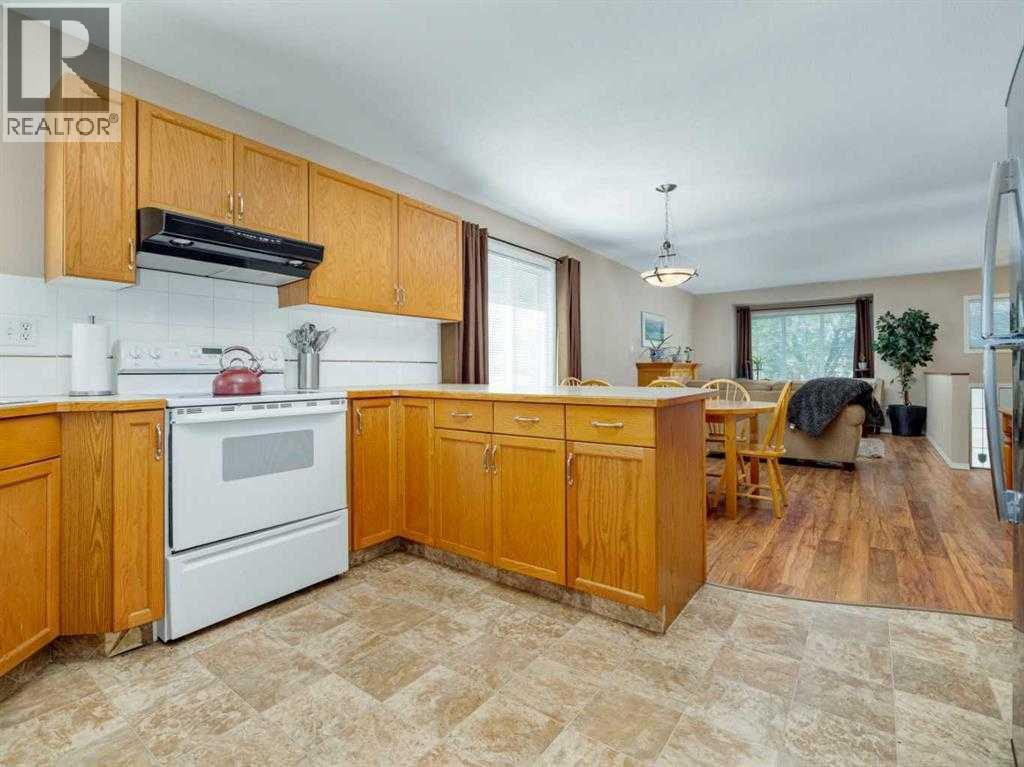 33 Peigan Court W, Lethbridge, Alberta  T1K 6J4 - Photo 11 - A2319978