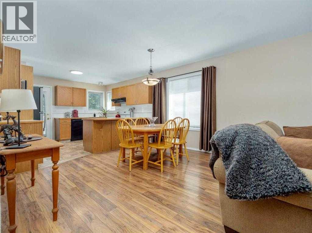 33 Peigan Court W, Lethbridge, Alberta  T1K 6J4 - Photo 4 - A2319978