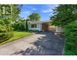 18 STRATHY ROAD, Ajax, Ontario