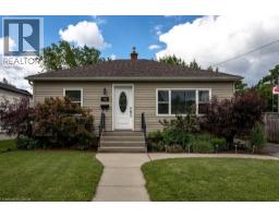 720 BRITANNIA Avenue, Hamilton, Ontario