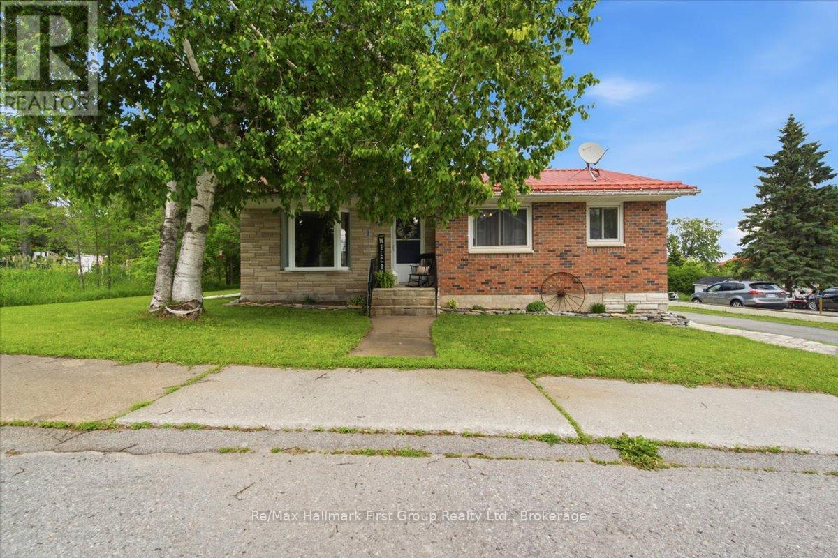 68 Queen Street, Tweed, Ontario  K0K 2L0 - Photo 2 - X13467902