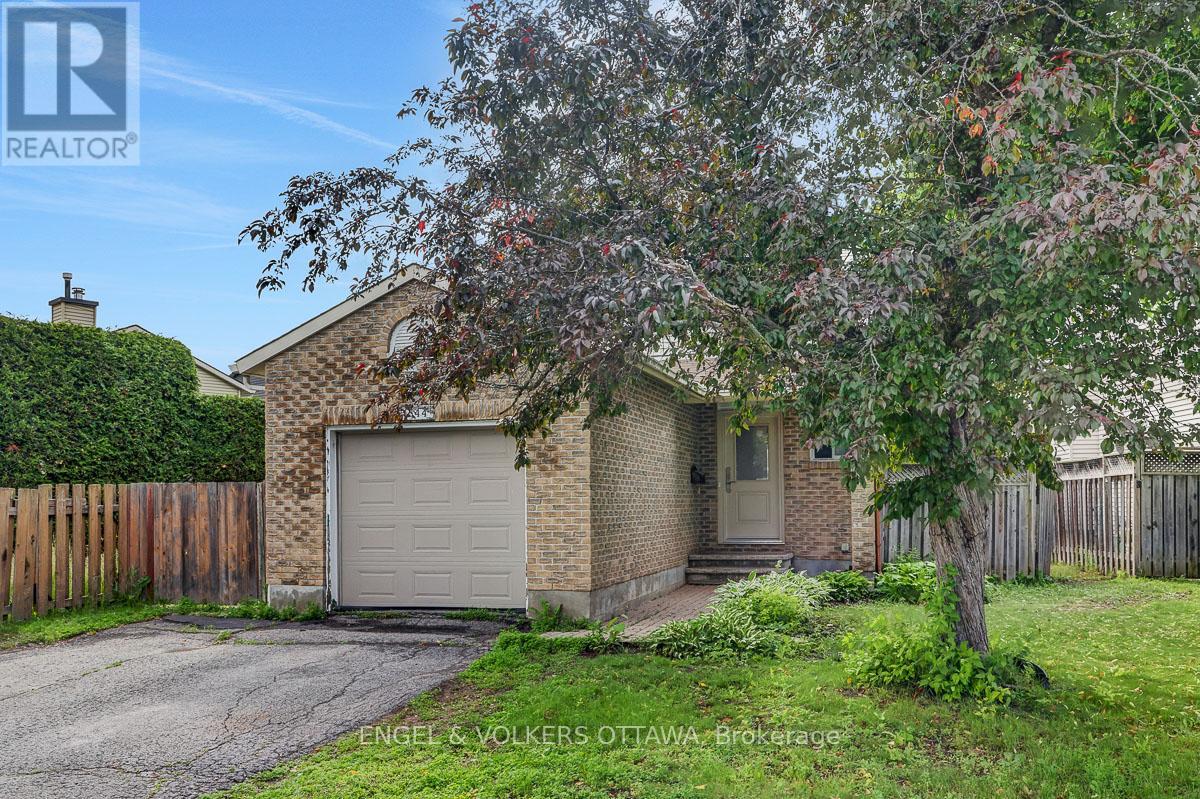 1844 Prestwick Drive, Ottawa, Ontario K1E 2T3 - Photo 2 - X13467838