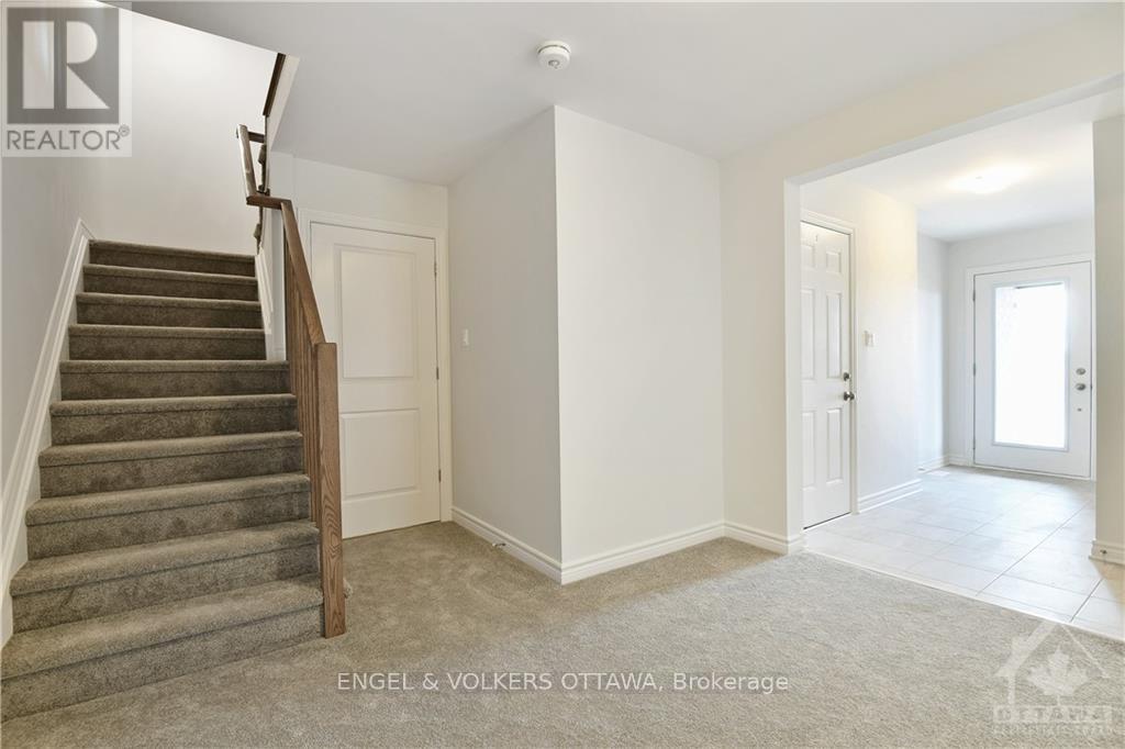 18 Verglas Lane, Ottawa, Ontario K1W 0P5 - Photo 3 - X13467882