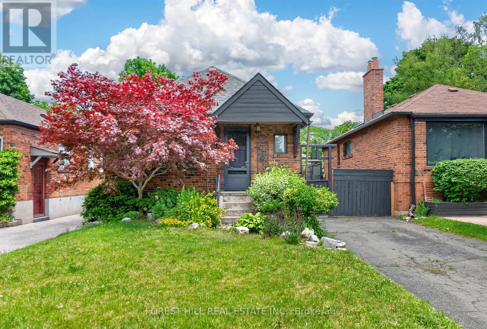 73 DUNINGTON DRIVE Toronto (Birchcliffe-Cliffside), ON M1N 3E4