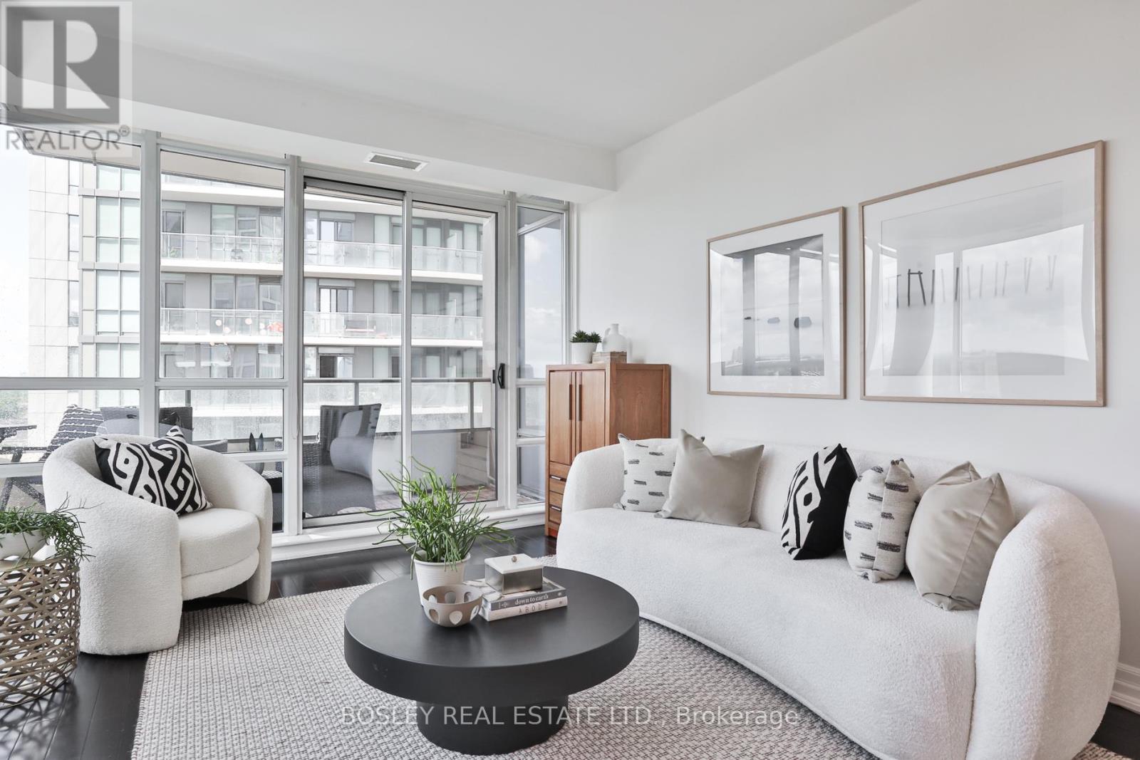 701 - 500 St Clair Avenue W, Toronto, Ontario  M6C 1A8 - Photo 28 - C13467808