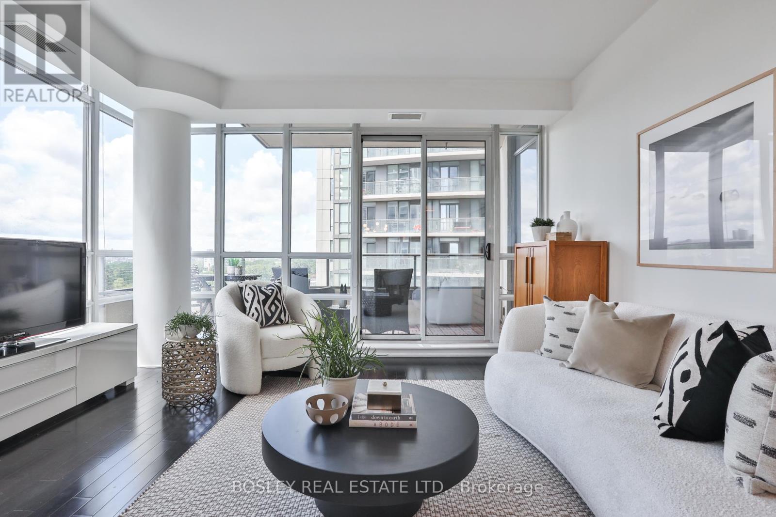 701 - 500 St Clair Avenue W, Toronto, Ontario  M6C 1A8 - Photo 30 - C13467808