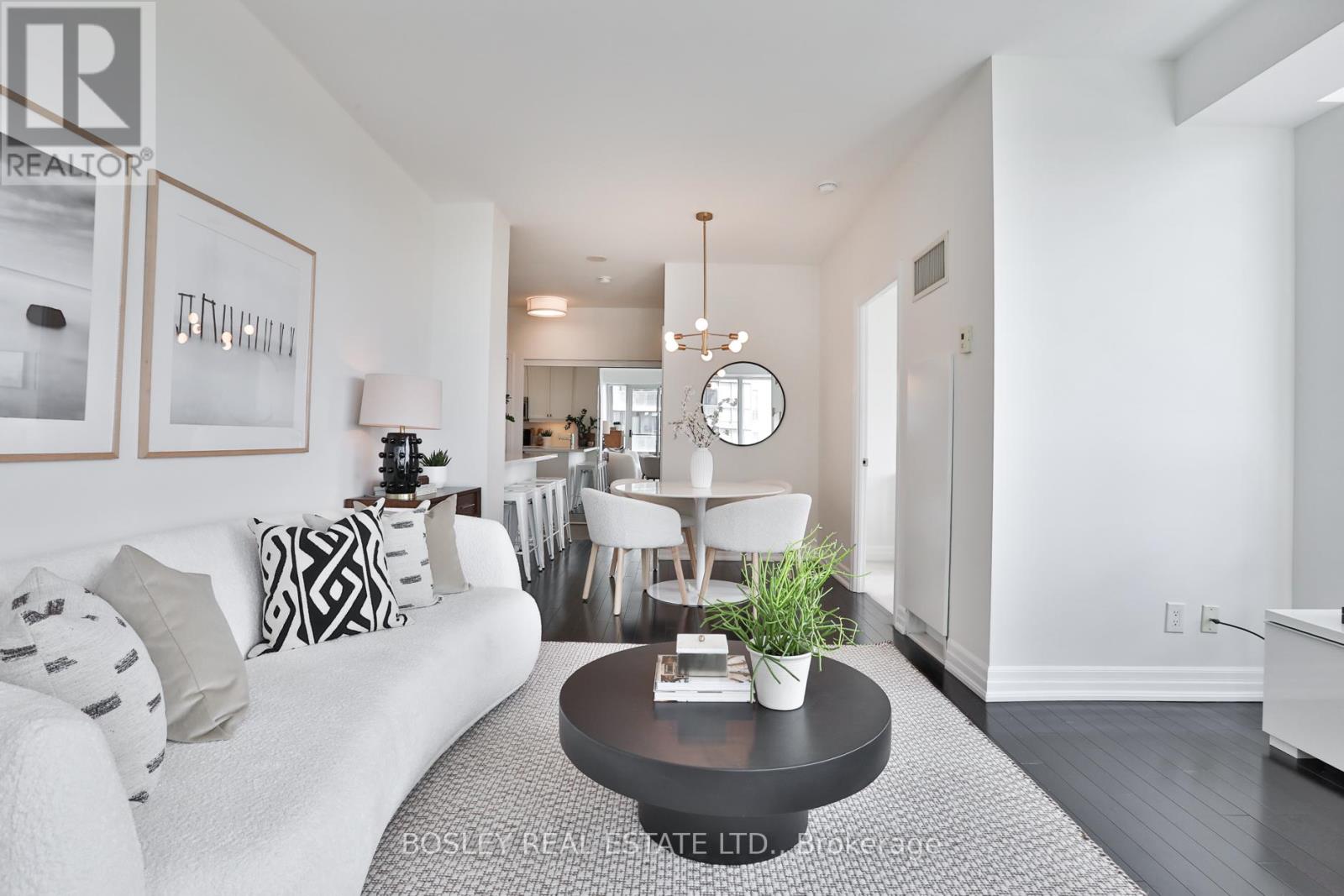 701 - 500 St Clair Avenue W, Toronto, Ontario  M6C 1A8 - Photo 32 - C13467808