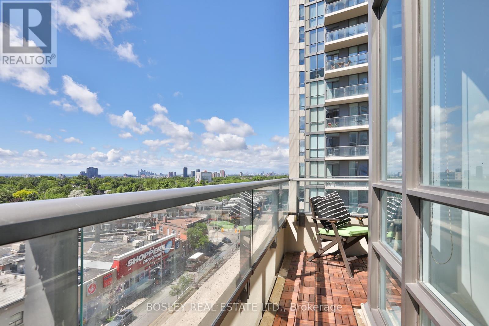 701 - 500 St Clair Avenue W, Toronto, Ontario  M6C 1A8 - Photo 37 - C13467808