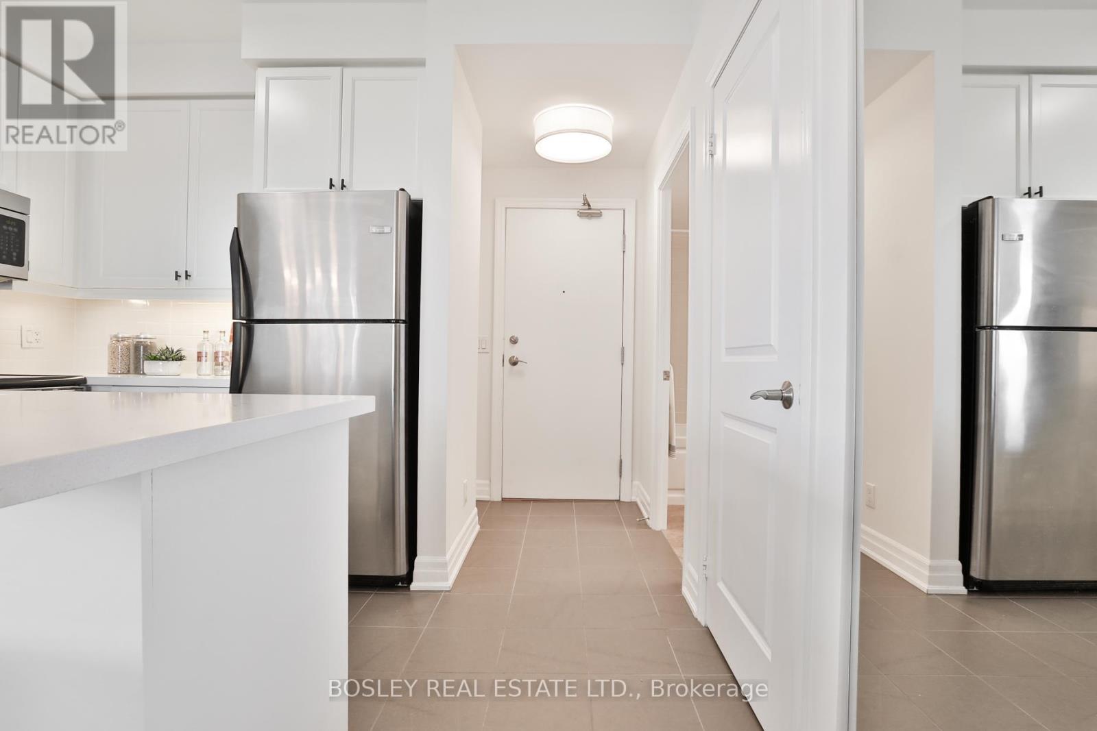 701 - 500 St Clair Avenue W, Toronto, Ontario  M6C 1A8 - Photo 6 - C13467808