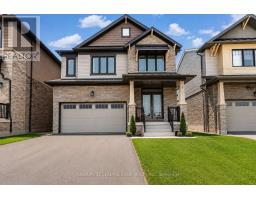 35 ROYAL COACHMAN WAY, Hamilton, Ontario