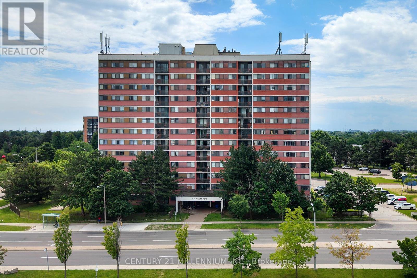 210 - 10 TAPSCOTT CROSS, Toronto, Ontario