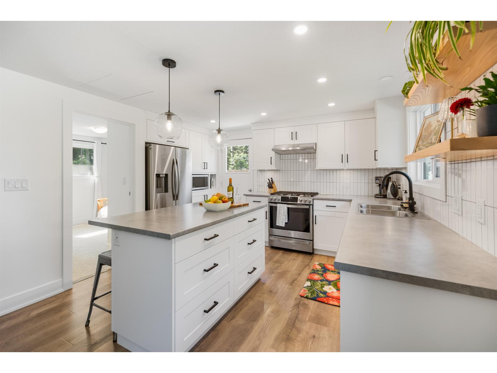 8237 Viola Place, Mission, British Columbia  V2V 5P3 - Photo 14 - R3137759