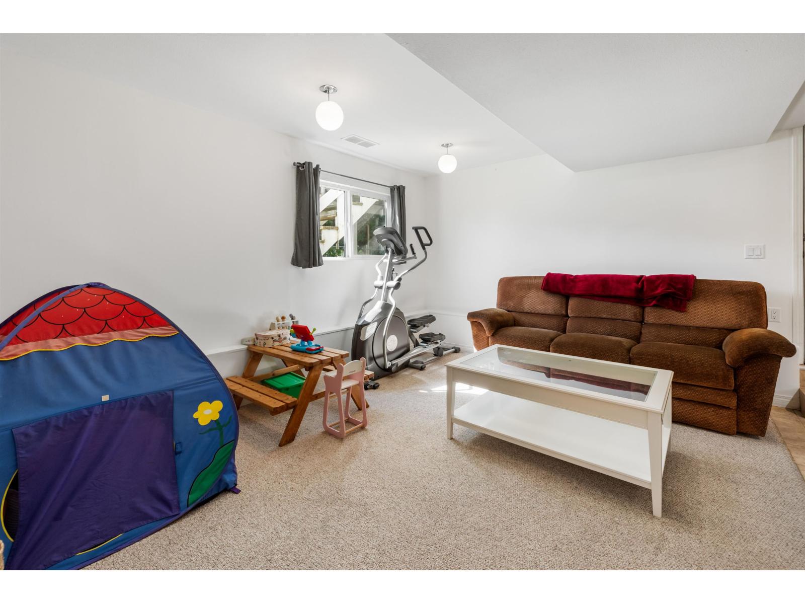 8237 Viola Place, Mission, British Columbia  V2V 5P3 - Photo 25 - R3137759