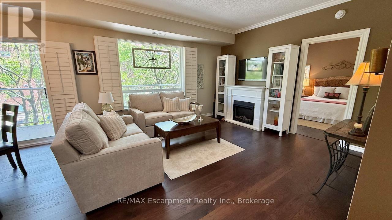 310 - 5188 Lakeshore Road, Burlington, Ontario  L7L 6P4 - Photo 4 - W13180510