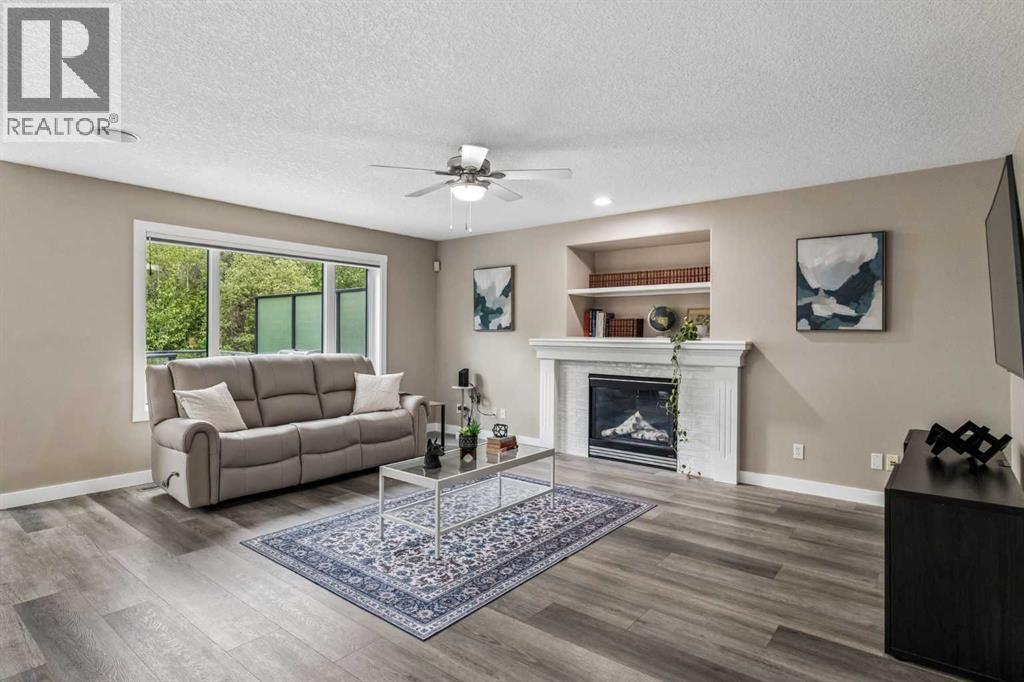 90 Royal Oak Grove Nw, Calgary, Alberta  T3G 5L8 - Photo 12 - A2321369