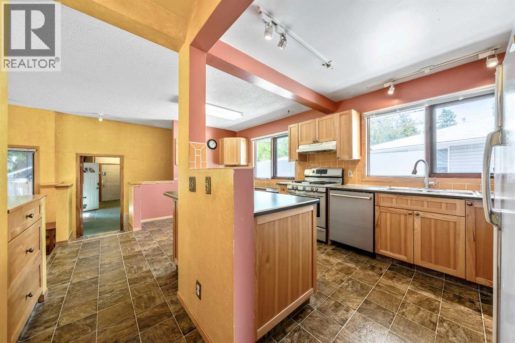 1811 Canberra Road Nw, Calgary, Alberta  T2L 0S3 - Photo 7 - A2321758