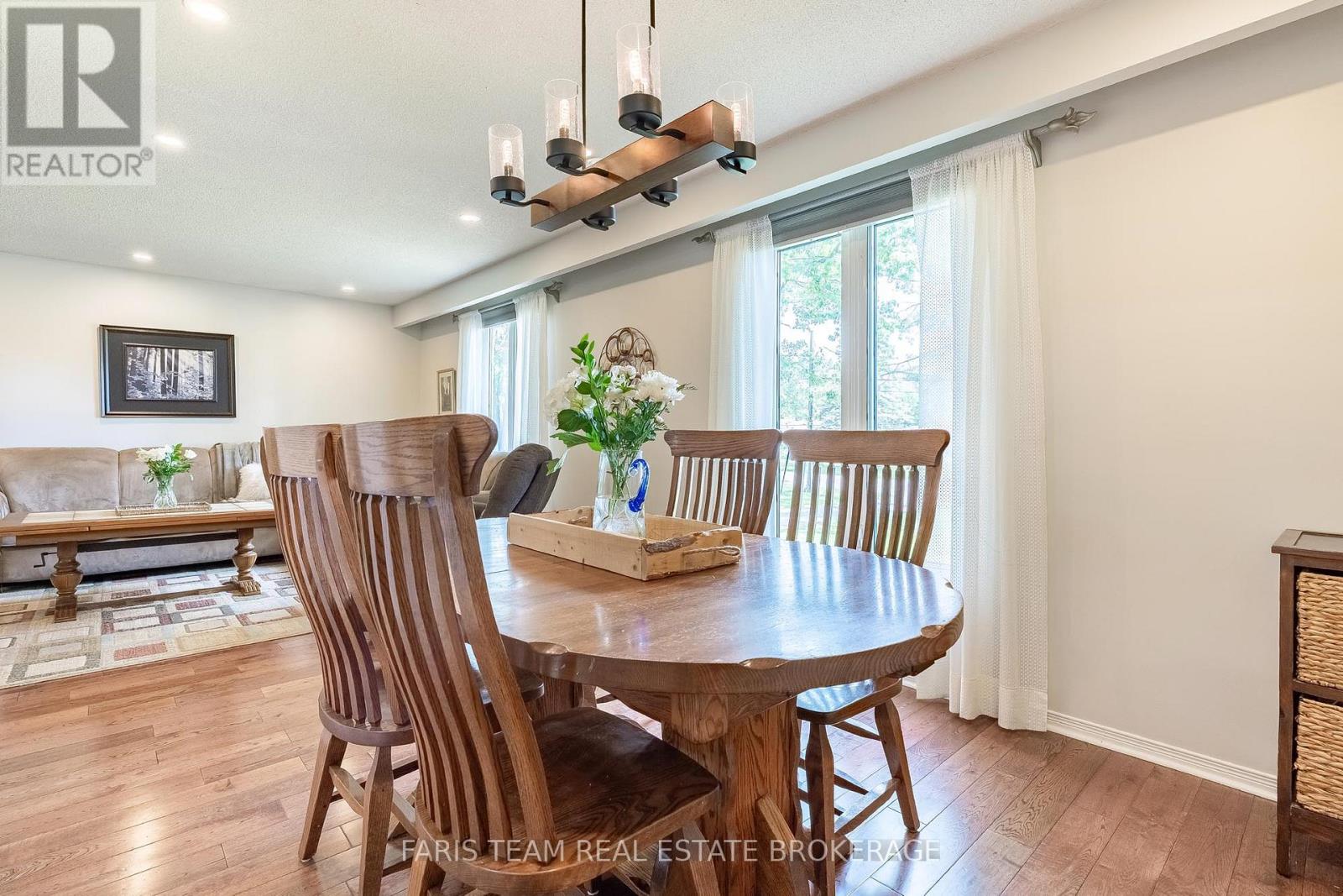 1202 Sunnidale Road, Springwater (Centre Vespra), Ontario  L4M 4S4 - Photo 11 - S13467772