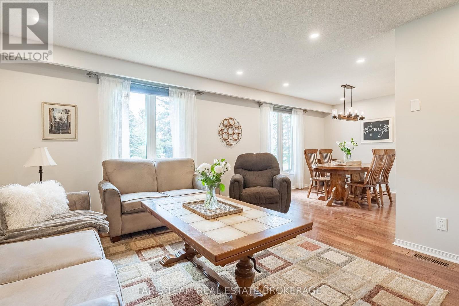 1202 Sunnidale Road, Springwater (Centre Vespra), Ontario  L4M 4S4 - Photo 14 - S13467772