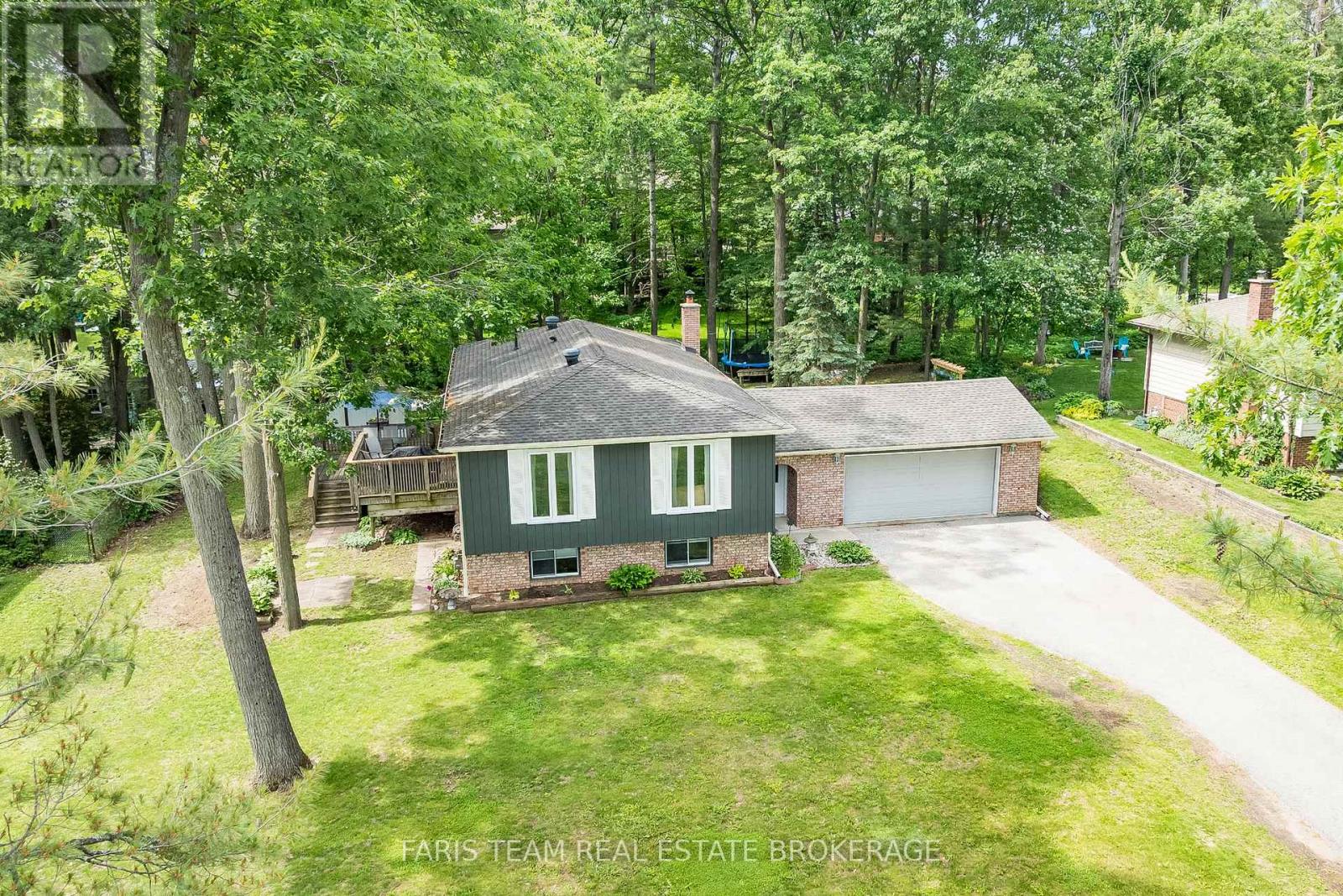 1202 Sunnidale Road, Springwater (Centre Vespra), Ontario  L4M 4S4 - Photo 2 - S13467772