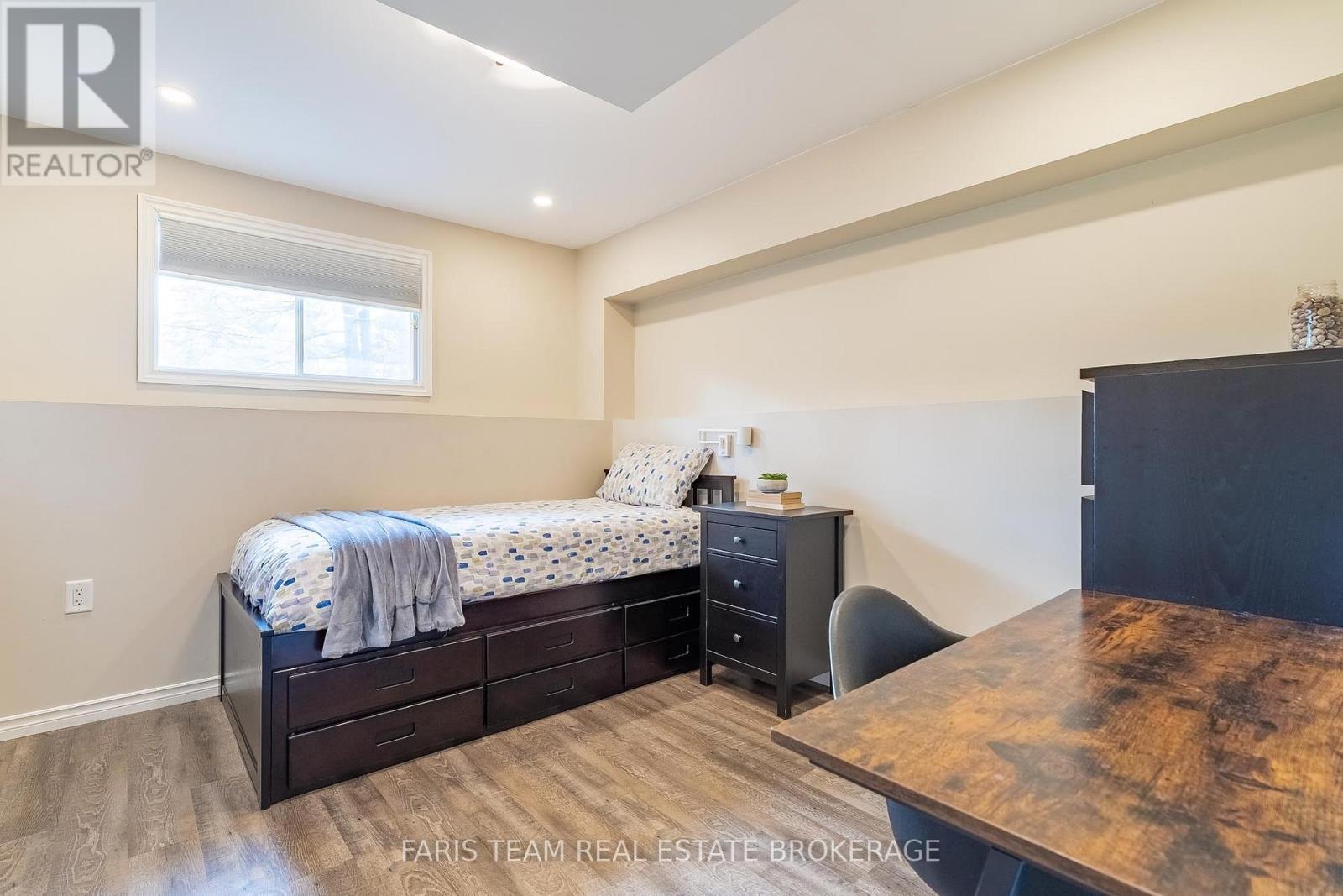 1202 Sunnidale Road, Springwater (Centre Vespra), Ontario  L4M 4S4 - Photo 26 - S13467772